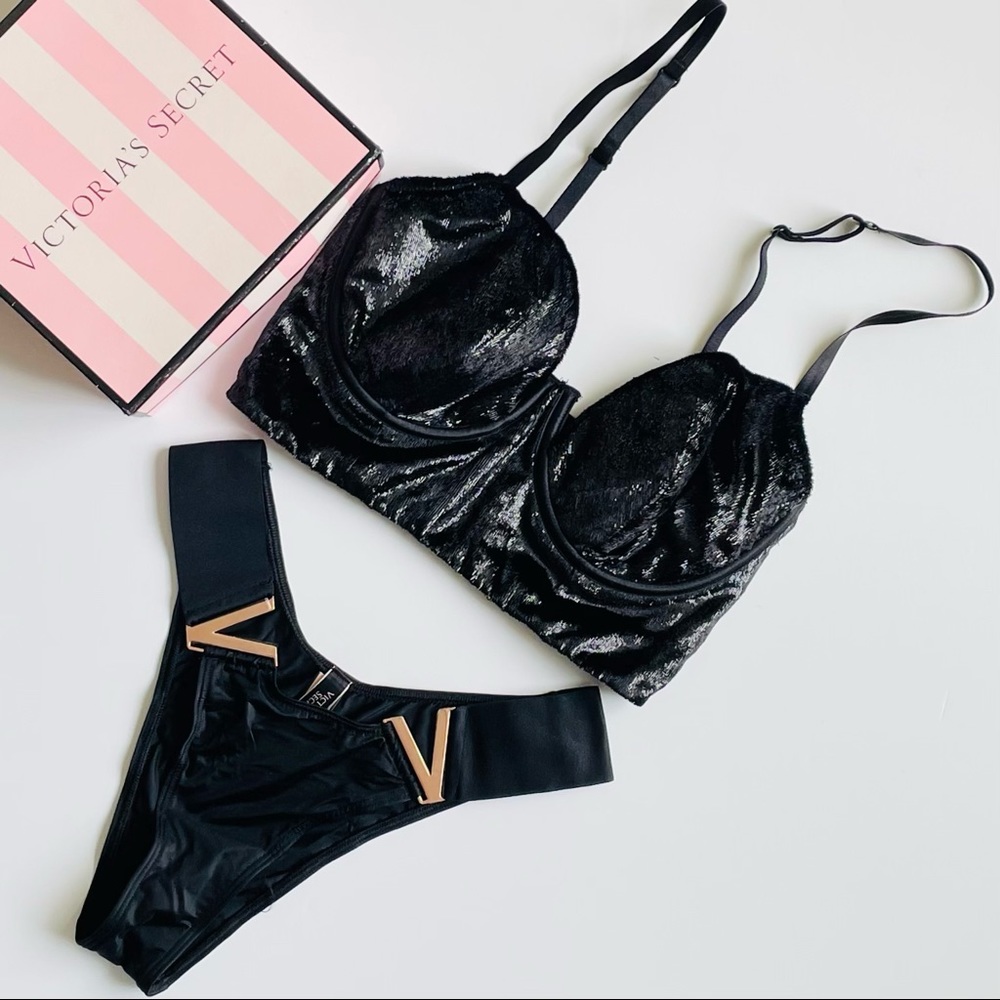 32D SMALL Victoria’s Secret black bra set